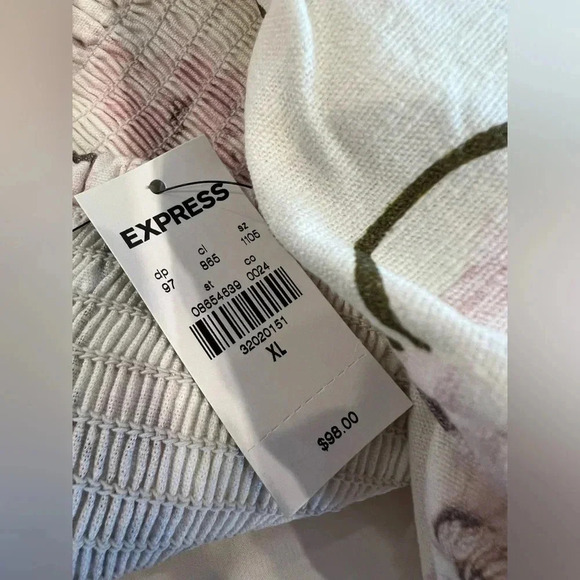 Express Floral Puff Sleeve Ruched Cropped Top NWT - Picture 13 of 14